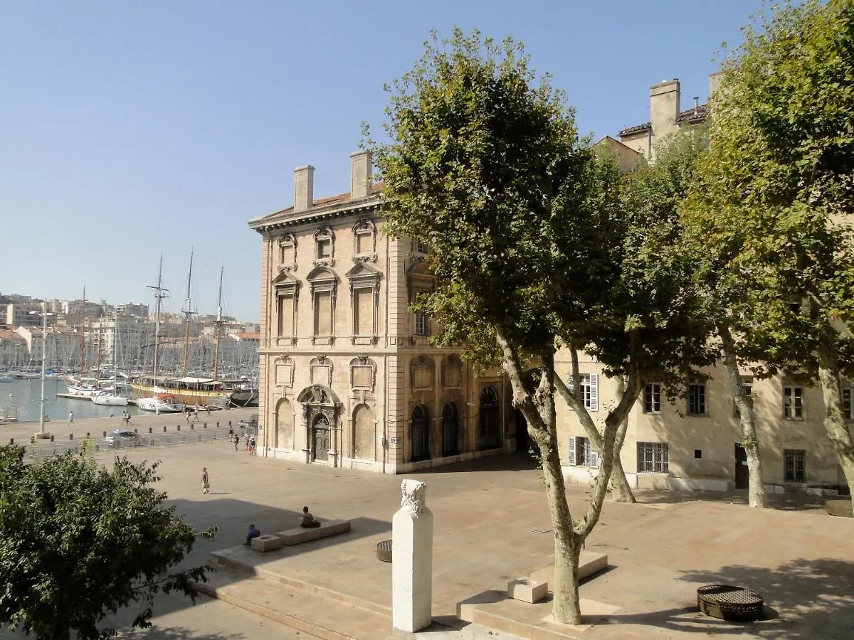 App-Arte Marseille Vieux-Port 0*,  France